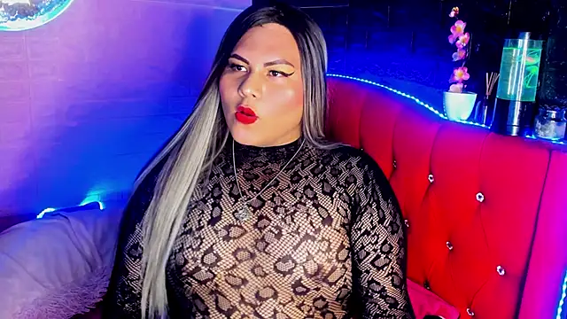 Snapshot of Chloe_Nasty chatting on 11/15/25, 12:19 Chloe Nasty online show from 11/15/25, 12:19