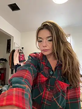 Snapshot of miatate chatting on 02/15/26, 07:10 miatate online show from 02/15/26, 07:10