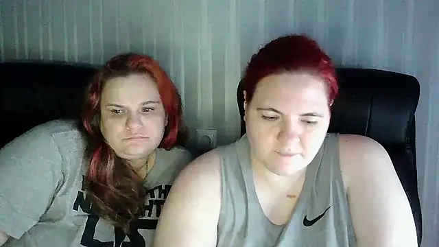 HollyXXEva online show from 01/13/26, 09:42