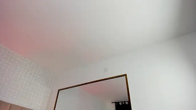 Snapshot of Sasha_Wolff chatting on 03/05/26, 11:01 Sasha Wolff online show from 03/05/26, 11:01