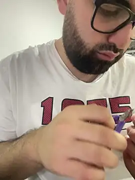 julianlondo111 online show from 12/03/25, 03:03