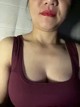 Snapshot of Diana-sexyy chatting on 03/17/26, 09:18 Diana-sexyy online show from 03/17/26, 09:18