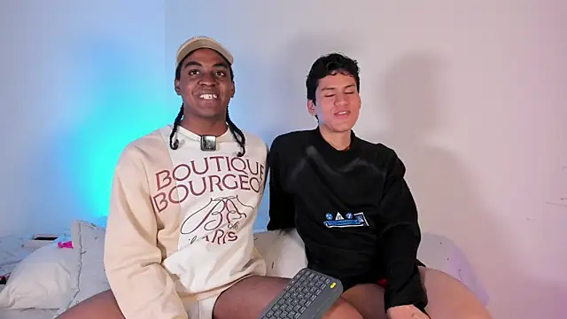 Snapshot of Mark_Nico chatting on 03/19/26, 09:46 Mark Nico online show from 03/19/26, 09:46