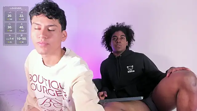 Snapshot of Mark_Nico chatting on 04/17/26, 09:56 Mark Nico online show from 04/17/26, 09:56