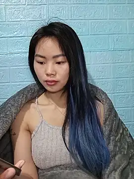 Snapshot of Lynk2x chatting on 03/15/26, 04:29 Lynk2x online show from 03/15/26, 04:29