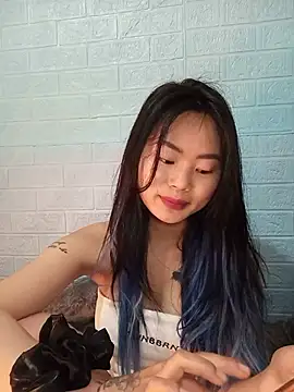 Snapshot of Lynk2x chatting on 03/16/26, 08:18 Lynk2x online show from 03/16/26, 08:18