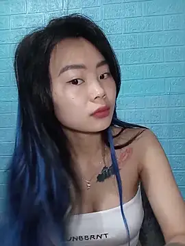 Snapshot of Lynk2x chatting on 03/17/26, 02:49 Lynk2x online show from 03/17/26, 02:49