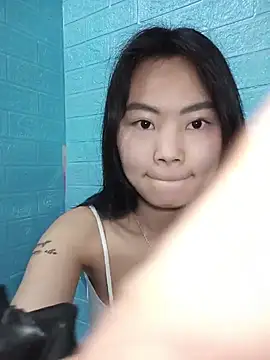 Snapshot of Lynk2x chatting on 03/30/26, 04:13 Lynk2x online show from 03/30/26, 04:13