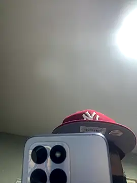 Snapshot of Matiascolageno chatting on 12/22/25, 06:43 Matiascolageno online show from 12/22/25, 06:43
