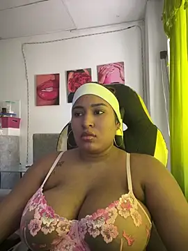 Snapshot of morena-2025 chatting on 06/11/26, 02:59 morena-2025 online show from 06/11/26, 02:59