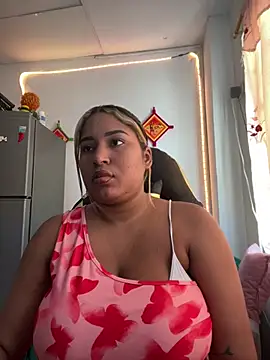 Snapshot of morena-2025 chatting on 07/08/26, 03:05 morena-2025 online show from 07/08/26, 03:05