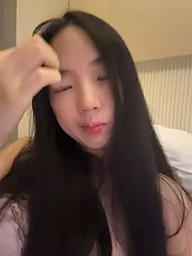 TinyBabe online show from 04/10/26, 02:22