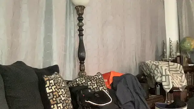 Snapshot of 8N0Make8Laik chatting on 11/18/25, 04:28 8N0Make8Laik online show from 11/18/25, 04:28