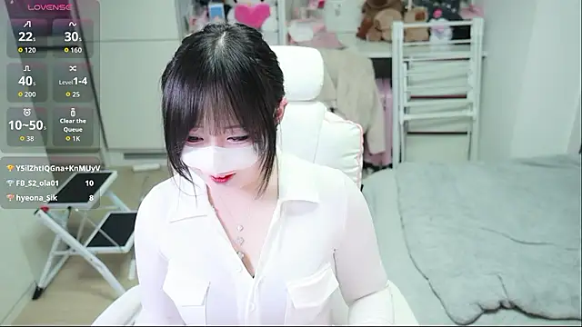 Snapshot of kimhyeona2005 chatting on 03/25/26, 12:11 kimhyeona2005 online show from 03/25/26, 12:11