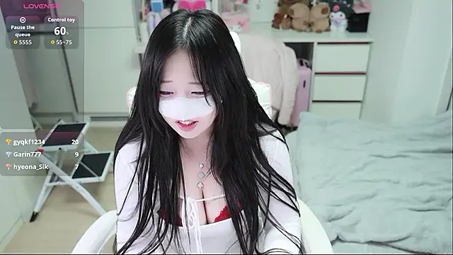 Snapshot of kimhyeona2005 chatting on 04/03/26, 12:03 kimhyeona2005 online show from 04/03/26, 12:03