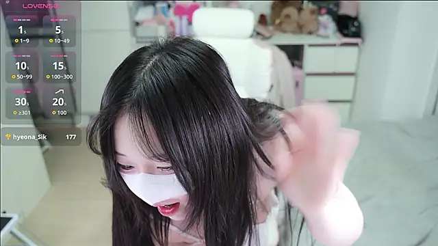 Snapshot of kimhyeona2005 chatting on 04/10/26, 11:48 kimhyeona2005 online show from 04/10/26, 11:48