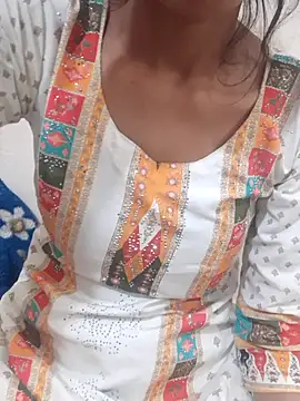 Snapshot of Asha_devi90 chatting on 03/11/26, 04:24 Asha devi90 online show from 03/11/26, 04:24