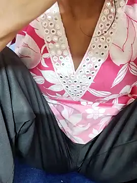 Snapshot of Asha_devi90 chatting on 04/12/26, 03:50 Asha devi90 online show from 04/12/26, 03:50