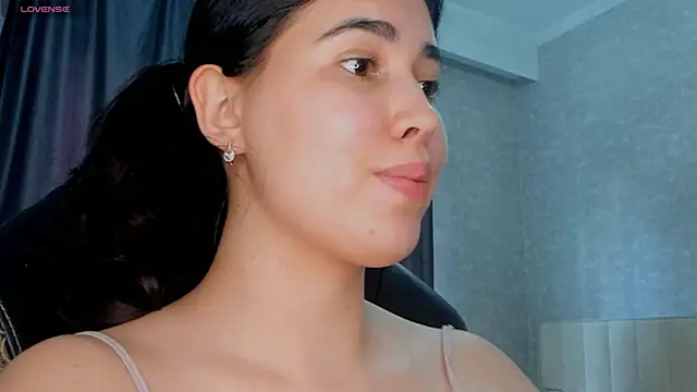 Snapshot of Diara_1an chatting on 06/25/26, 08:41 Diara 1an online show from 06/25/26, 08:41