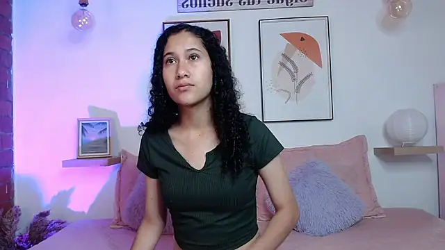 Snapshot of blackvelvetx69 chatting on 11/14/25, 01:21 blackvelvetx69 online show from 11/14/25, 01:21