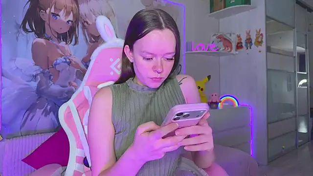 CheekySashaCharm online show from 05/28/26, 12:46