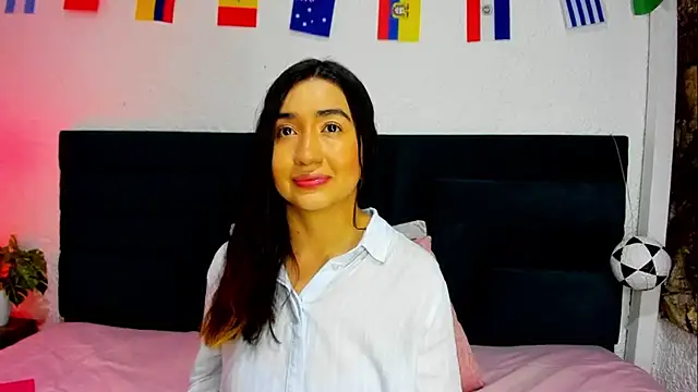 VictoriaRouge  online show from 07/18/26, 08:34
