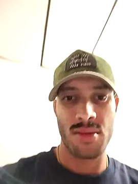 Snapshot of Max_M0del chatting on 01/11/26, 10:42 Max M0del online show from 01/11/26, 10:42