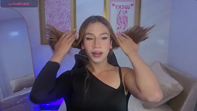 Evy Luxx v online show from 02/15/26, 02:14