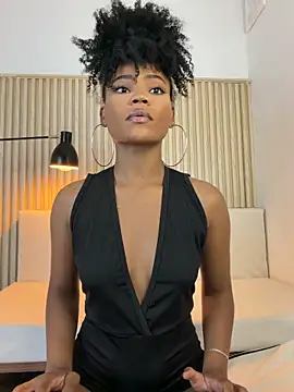 Snapshot of vanestraus chatting on 03/11/26, 08:37 vanestraus online show from 03/11/26, 08:37