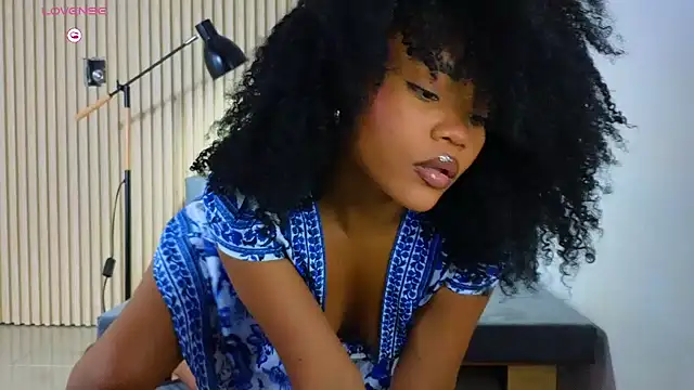 Snapshot of vanestraus chatting on 04/03/26, 11:47 vanestraus online show from 04/03/26, 11:47