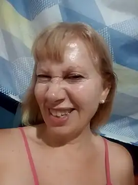 Snapshot of SexyMilf1211 chatting on 01/18/26, 12:58 SexyMilf1211 online show from 01/18/26, 12:58