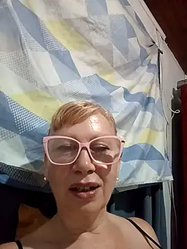 Snapshot of SexyMilf1211 chatting on 02/10/26, 11:53 SexyMilf1211 online show from 02/10/26, 11:53