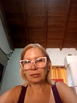 Snapshot of SexyMilf1211 chatting on 03/04/26, 06:14 SexyMilf1211 online show from 03/04/26, 06:14