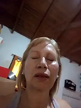 Snapshot of SexyMilf1211 chatting on 03/30/26, 03:13 SexyMilf1211 online show from 03/30/26, 03:13