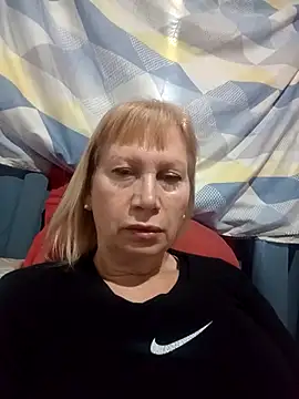 Snapshot of SexyMilf1211 chatting on 04/05/26, 05:10 SexyMilf1211 online show from 04/05/26, 05:10