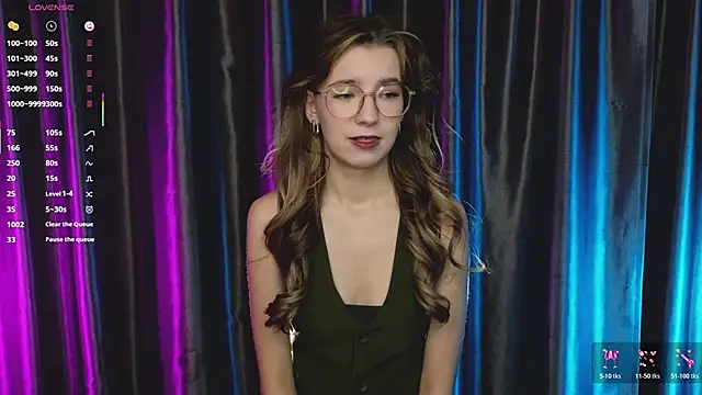 RochelCozzi online show from 01/15/26, 04:11