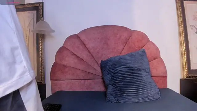 Rose Ethan online show from 11/26/25, 03:18