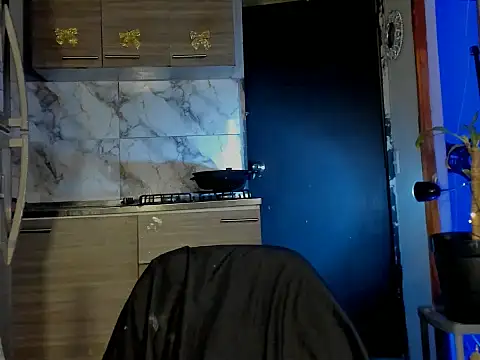 aprille15 online show from 04/19/26, 12:11