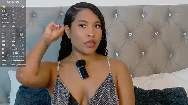 Snapshot of izzybelmont12 chatting on 11/29/25, 08:01 izzybelmont12 online show from 11/29/25, 08:01