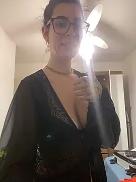 Snapshot of fer-nanda chatting on 02/18/26, 10:17 fer-nanda online show from 02/18/26, 10:17