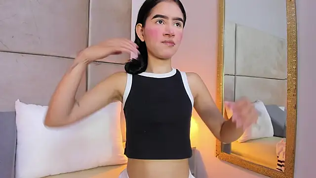 angelaG1 online show from 11/26/25, 08:21