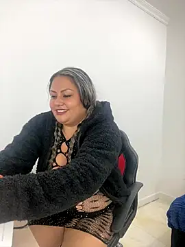 DALILA EF online show from 12/04/25, 02:54