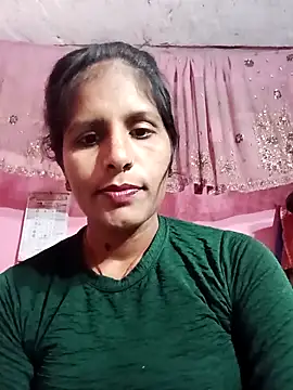 Snapshot of Pirvesh_singh chatting on 02/09/26, 08:40 Pirvesh singh online show from 02/09/26, 08:40