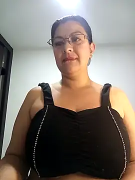 Snapshot of CelesteAlvarez1989 chatting on 04/15/26, 06:31 CelesteAlvarez1989 online show from 04/15/26, 06:31
