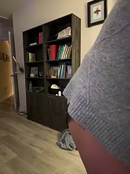 Snapshot of Ayybaebay chatting on 11/15/25, 03:37 Ayybaebay online show from 11/15/25, 03:37