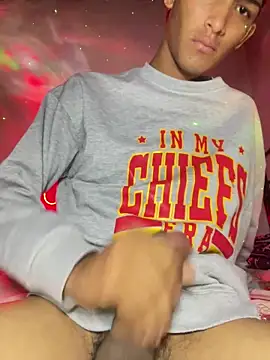 Snapshot of Luigi_cumming1 chatting on 04/06/26, 01:34 Luigi cumming1 online show from 04/06/26, 01:34