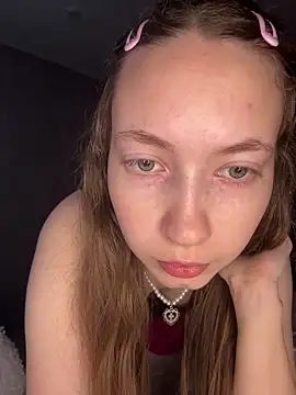 Snapshot of Holy_Poly chatting on 02/03/26, 07:46 Holy Poly online show from 02/03/26, 07:46