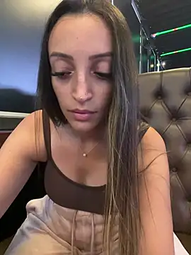 BelleRune online show from 03/27/26, 07:46