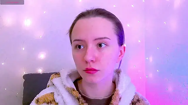 Snapshot of BellaVelure6767 chatting on 03/24/26, 02:27 BellaVelure6767 online show from 03/24/26, 02:27