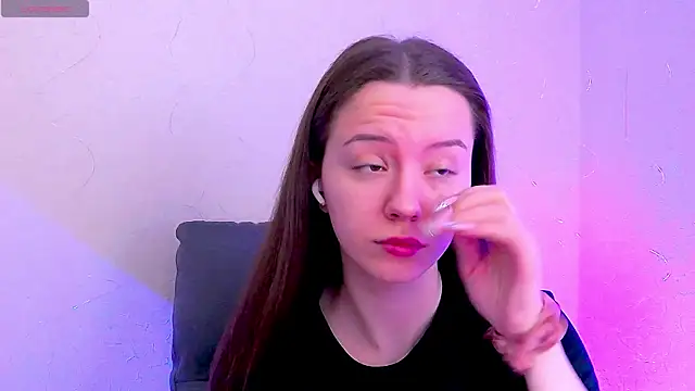 Snapshot of BellaVelure6767 chatting on 04/16/26, 02:56 BellaVelure6767 online show from 04/16/26, 02:56